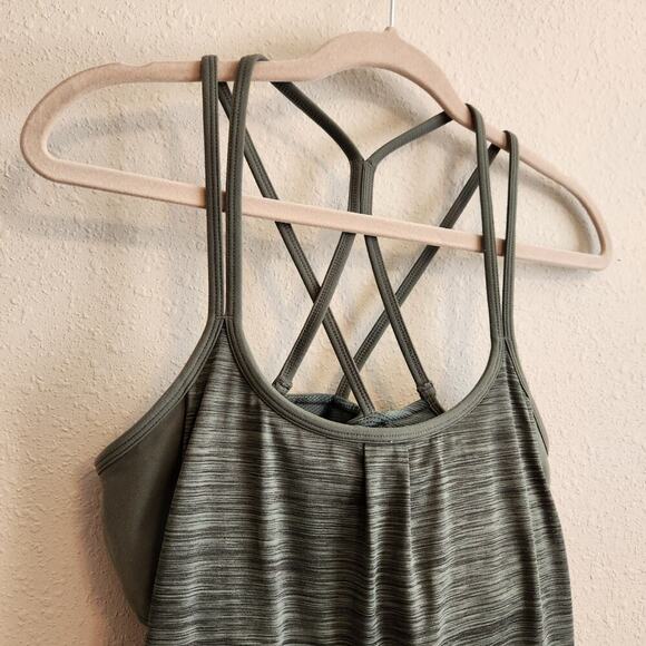 Athleta Shadow Stripe‎ Energize Tank Jasper Green Size Medium - Picture 3 of 12